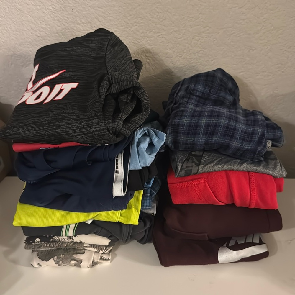 Bundle of boys clothes size 5